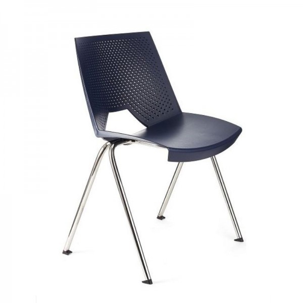 Cadeira Strike com estrutura epoxy cinza e carcaça de plástica cor negra